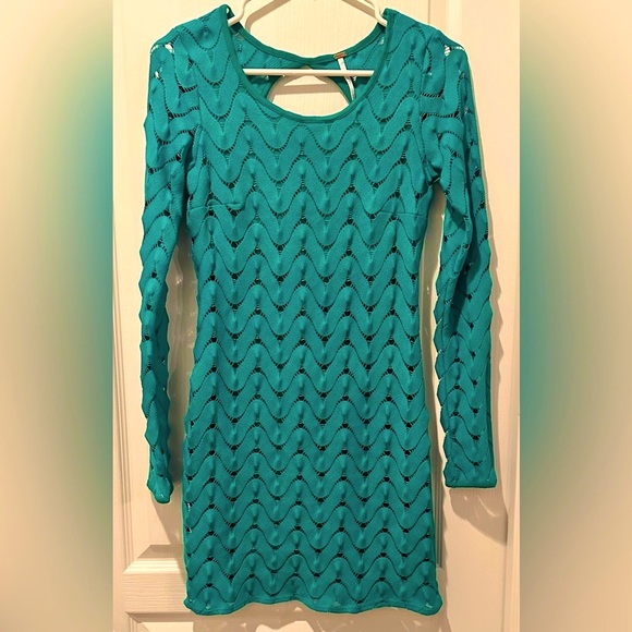 Free People Long Sleeve Wild Thing Bodycon Mini Dress w Back Cut Out in Emerald - Picture 2 of 8